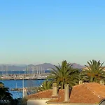 아파트 Rooftop With A Seaview *
