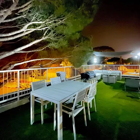 Rooftop With A Seaview * サントロペ