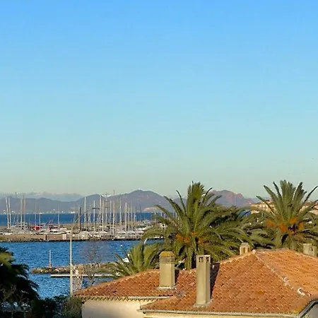 Apartment Rooftop With A Seaview *