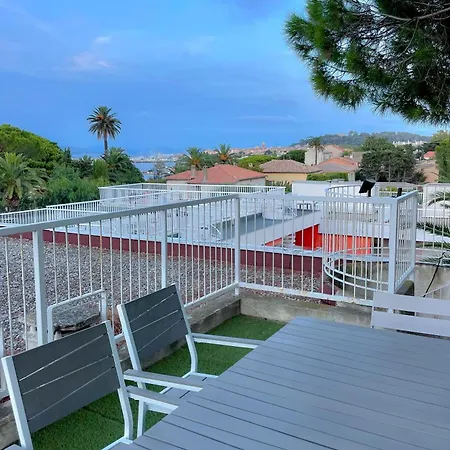 Apartment Rooftop With A Seaview *