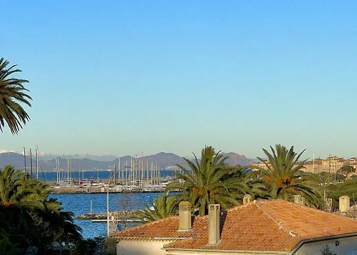 Apartment Rooftop With A Seaview *
