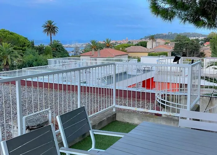 Apartment Rooftop With A Seaview *