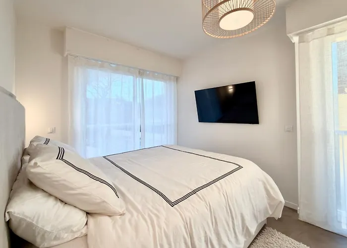 Rooftop With A Seaview Saint-Tropez