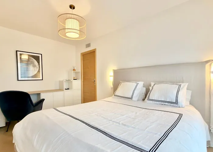 Rooftop With A Seaview Apartment Saint-Tropez